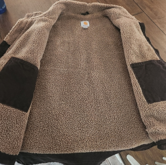 Men's Sherpa Lined Carhartt Vest - Picture 5 of 5